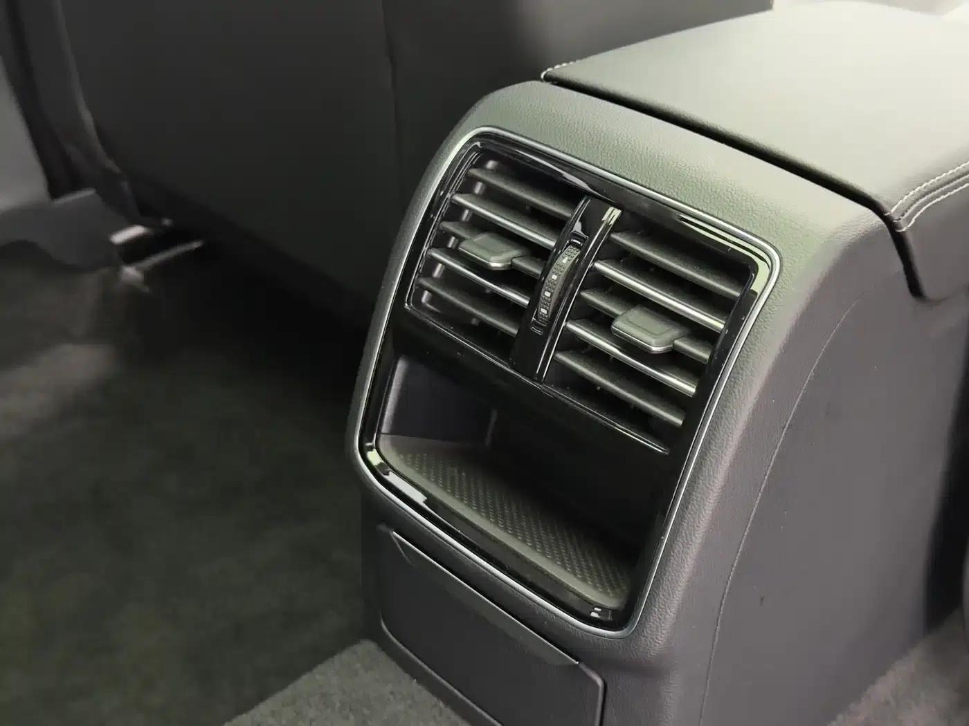 Volkswagen Magotan 2023 2 Millionth Unit Commemorative Edition 280TSI DSG Comfort Model — миниатюра 20