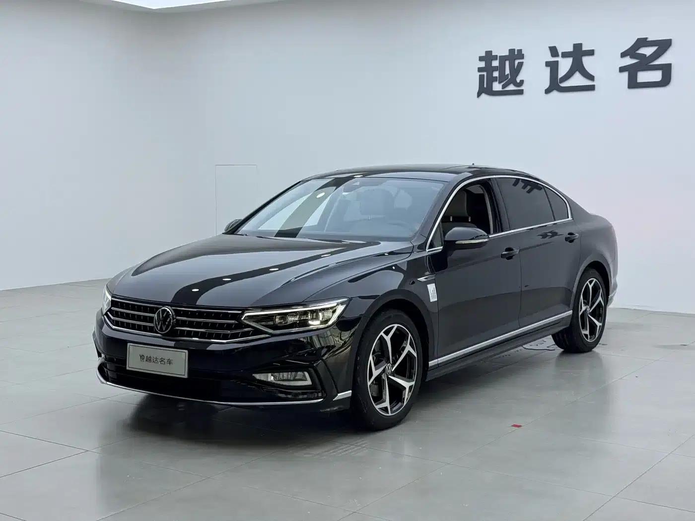 Volkswagen Magotan 2023 2 Millionth Unit Commemorative Edition 330TSI DSG Luxury — миниатюра 4