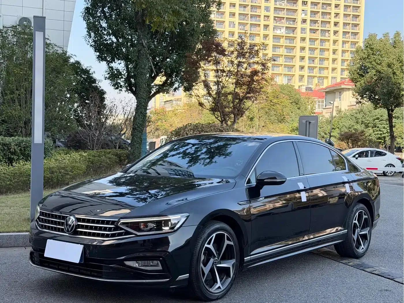 Volkswagen Passat 2021 330TSI DSG 30th Anniversary Edition — миниатюра 2