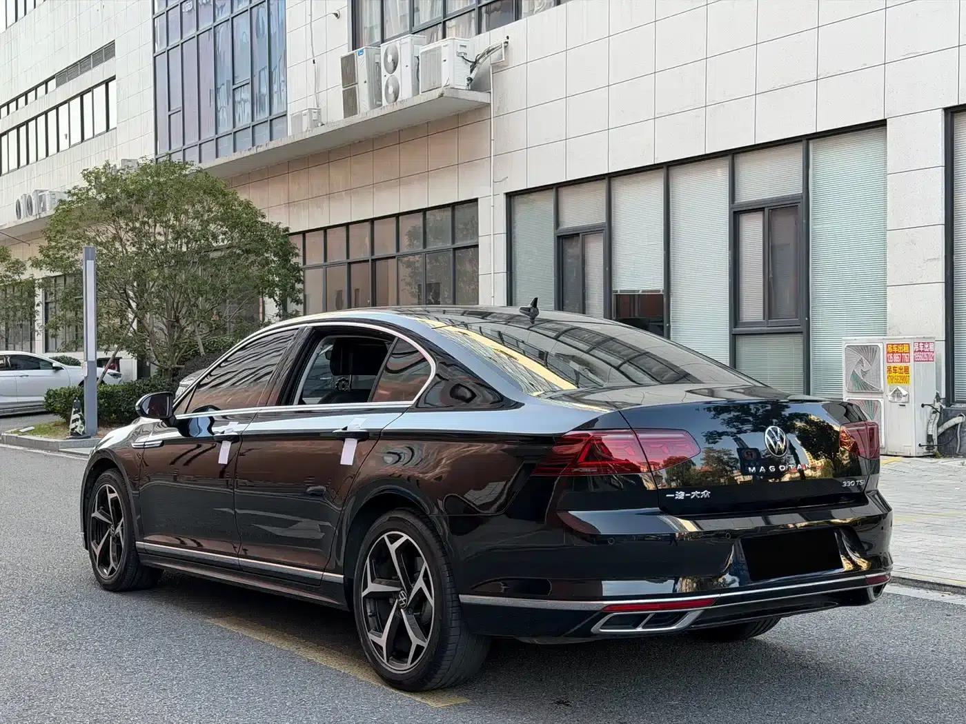 Volkswagen Passat 2021 330TSI DSG 30th Anniversary Edition — миниатюра 19