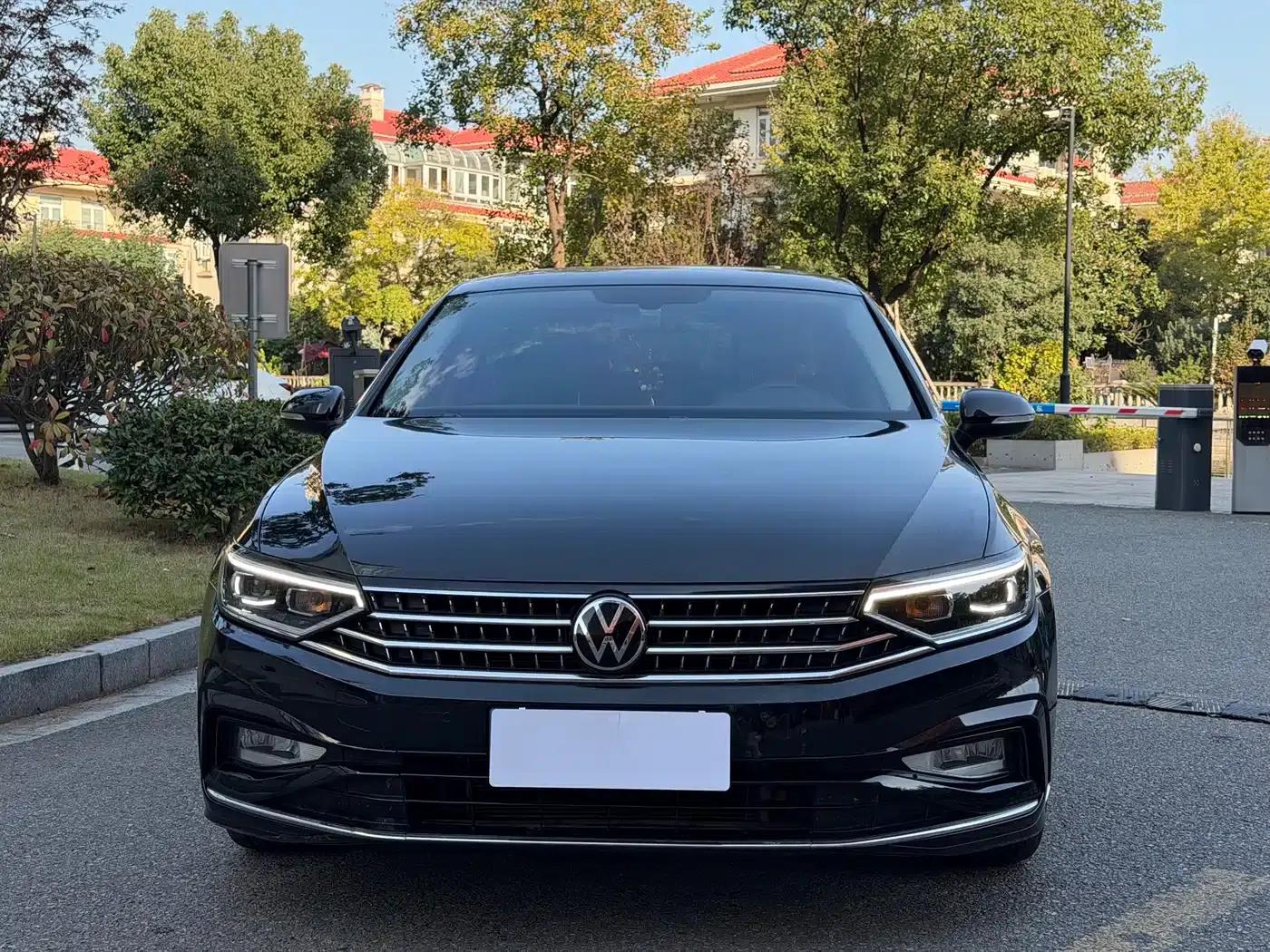Volkswagen Passat 2021 330TSI DSG 30th Anniversary Edition — миниатюра 3