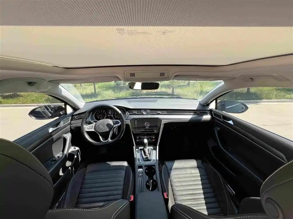2020 Volkswagen Passat 330TSI DSG Leading Edition — миниатюра 13