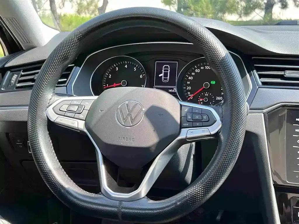 2020 Volkswagen Passat 330TSI DSG Leading Edition — миниатюра 15