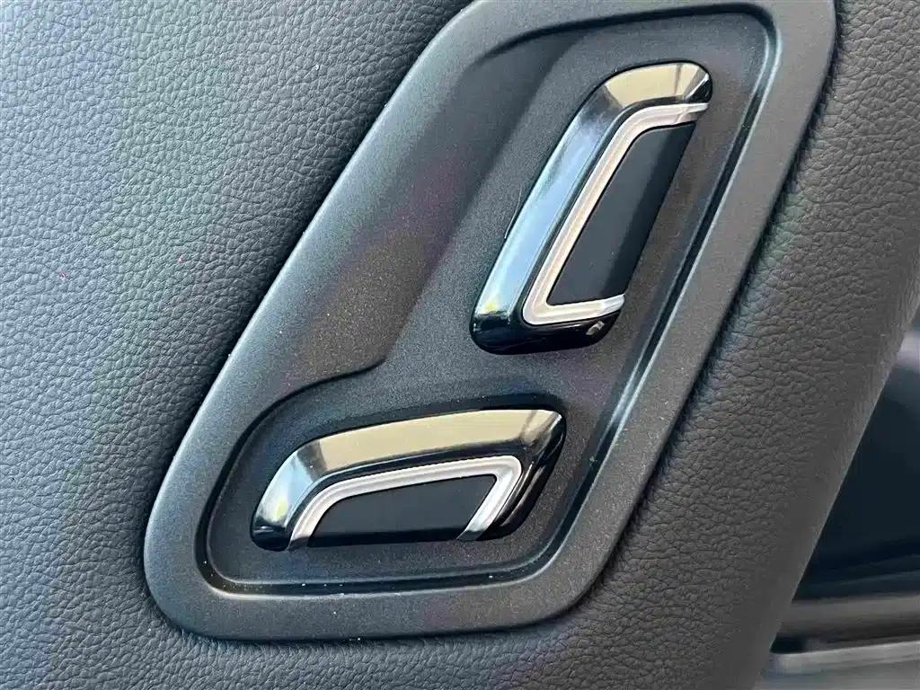 2020 Volkswagen Passat 330TSI DSG Leading Edition — миниатюра 16