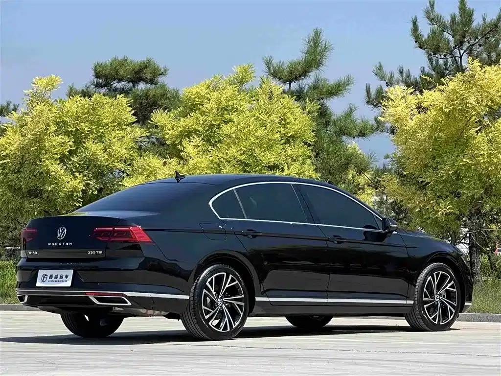 2020 Volkswagen Passat 330TSI DSG Leading Edition — миниатюра 24