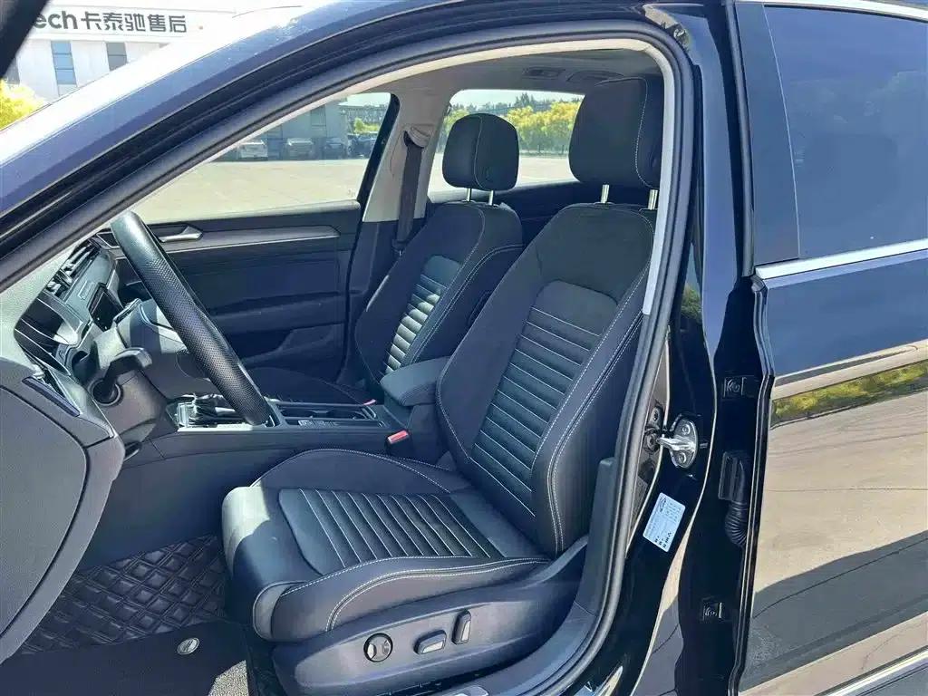 2020 Volkswagen Passat 330TSI DSG Leading Edition — миниатюра 5