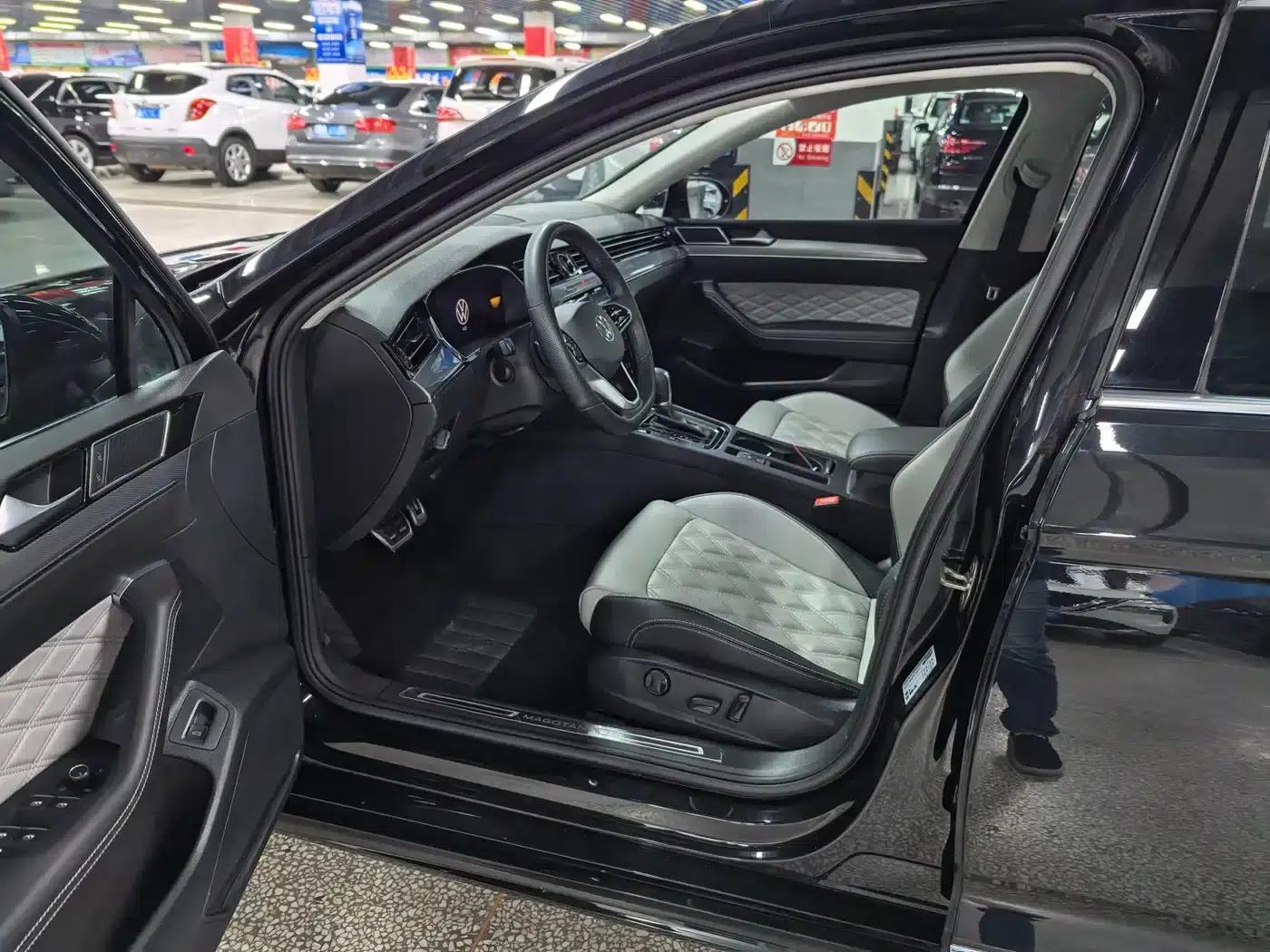 Volkswagen Magotan 2023 2 Millionth Unit Commemorative Edition 330TSI DSG Leading Model — миниатюра 7