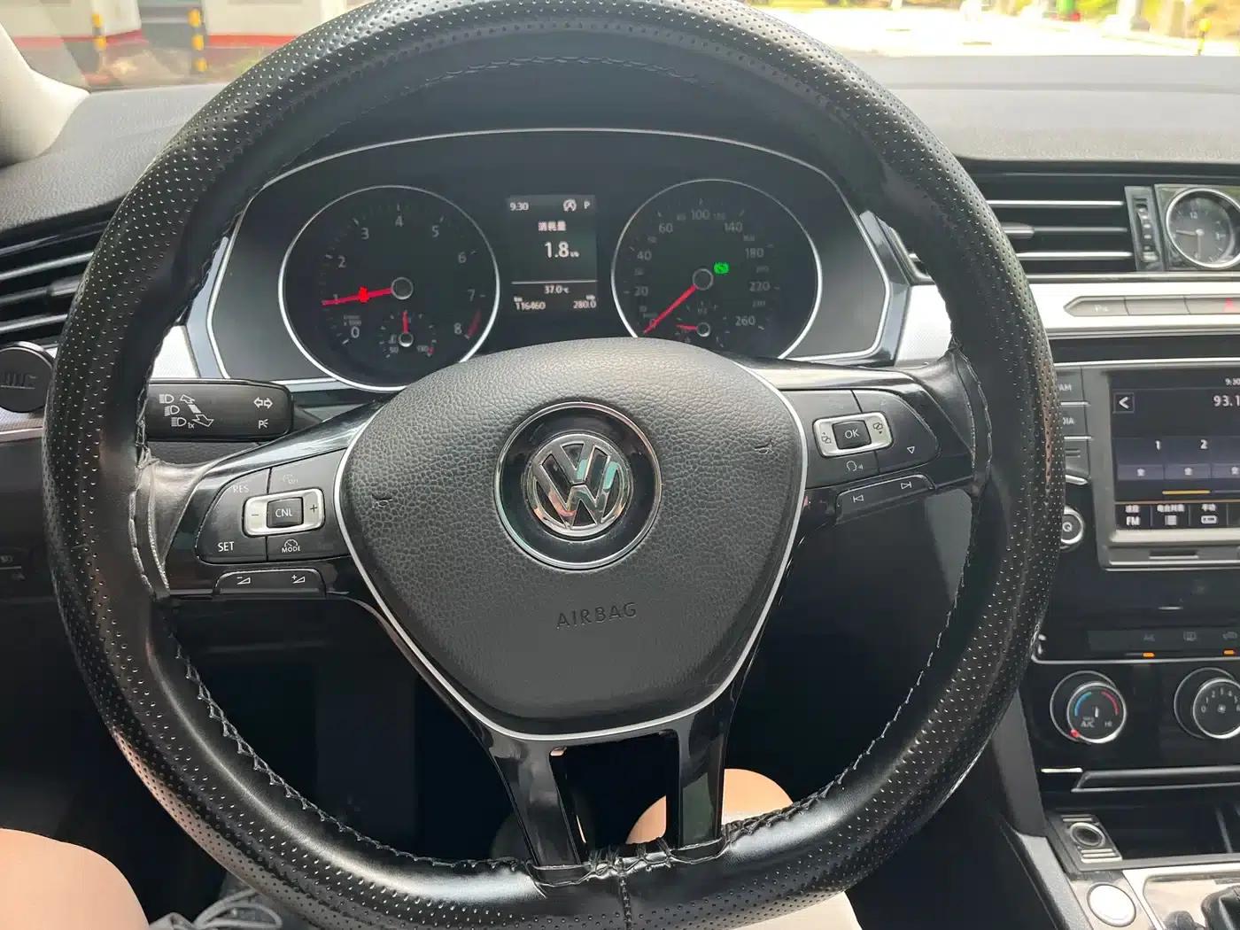 2017 Volkswagen Magotan 330TSI DSG Leading Edition — миниатюра 13