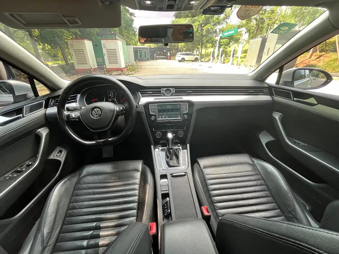 2017 Volkswagen Magotan 330TSI DSG Leading Edition — миниатюра 14