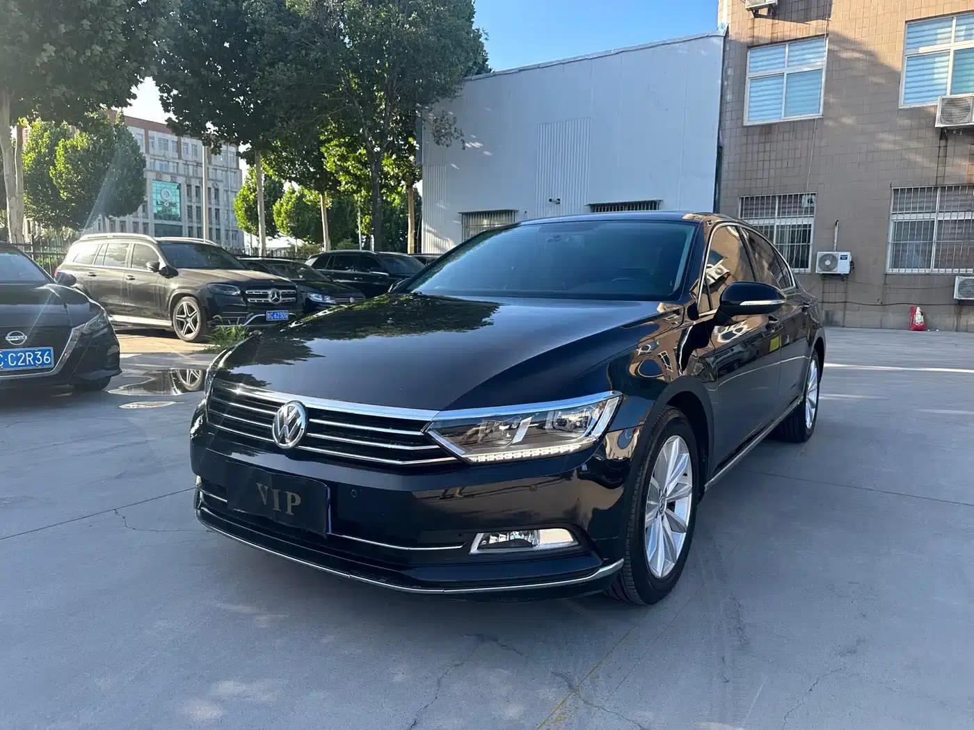 2019 Volkswagen Magotan 330TSI DSG Leading Edition (China VI Emission Standard) — миниатюра 1