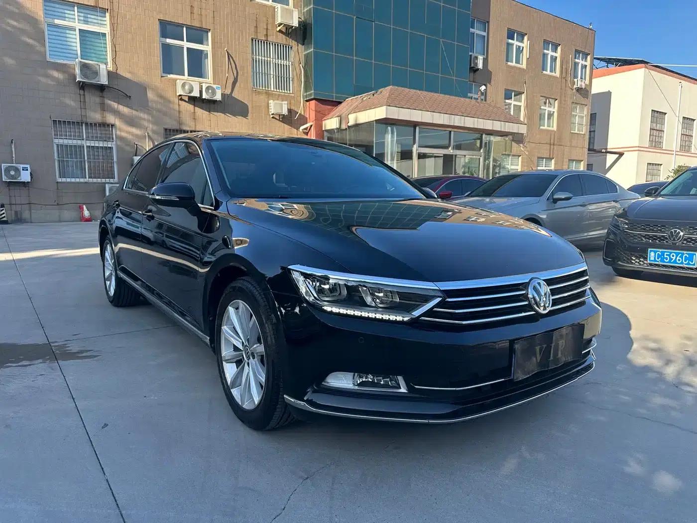 2019 Volkswagen Magotan 330TSI DSG Leading Edition (China VI Emission Standard) — миниатюра 2