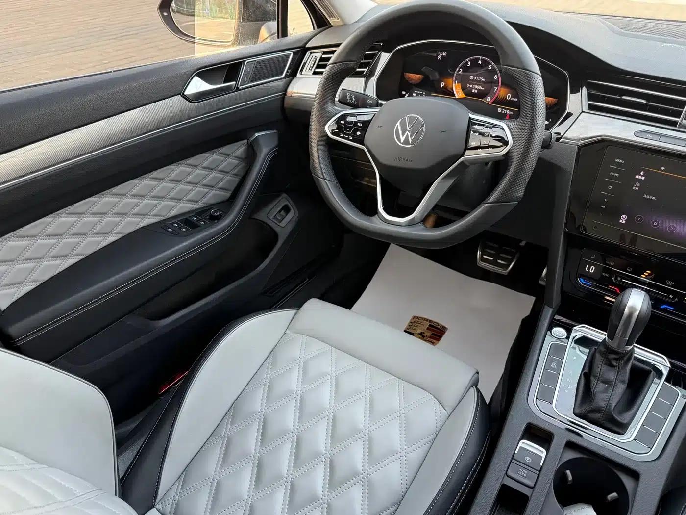 Volkswagen Magotan 2023 2 Millionth Unit Commemorative Edition 330TSI DSG Leading Model — миниатюра 15