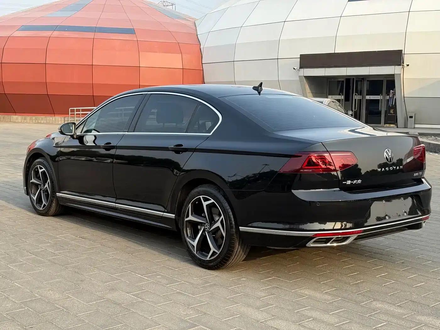 Volkswagen Magotan 2023 2 Millionth Unit Commemorative Edition 330TSI DSG Leading Model — миниатюра 6