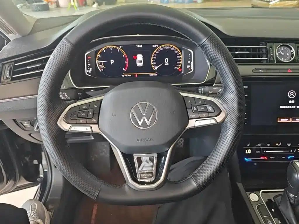 2020 Volkswagen Passat 330TSI DSG Luxury — миниатюра 11