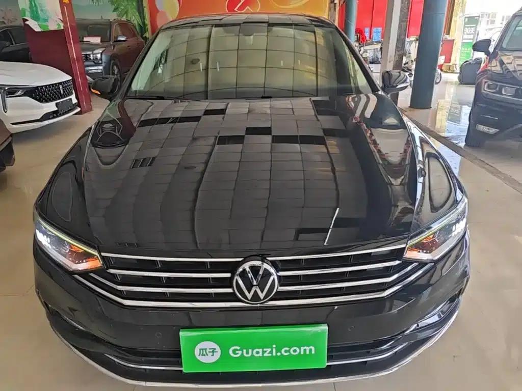 2020 Volkswagen Passat 330TSI DSG Luxury — миниатюра 3