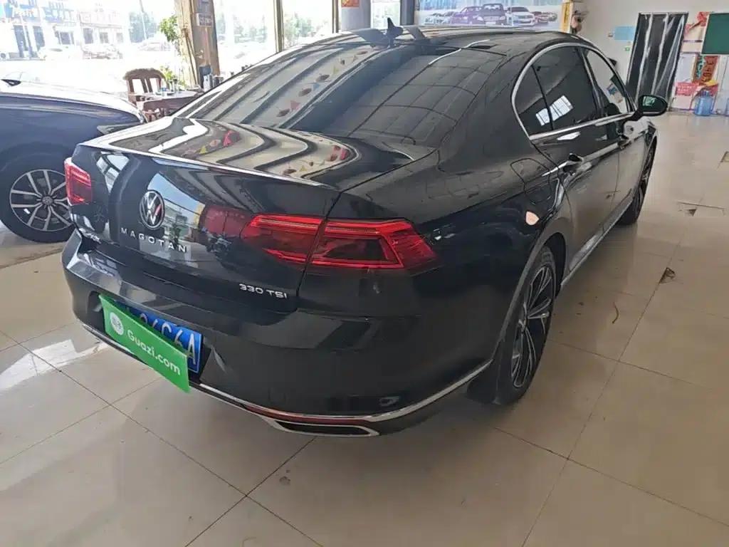 2020 Volkswagen Passat 330TSI DSG Luxury — миниатюра 7