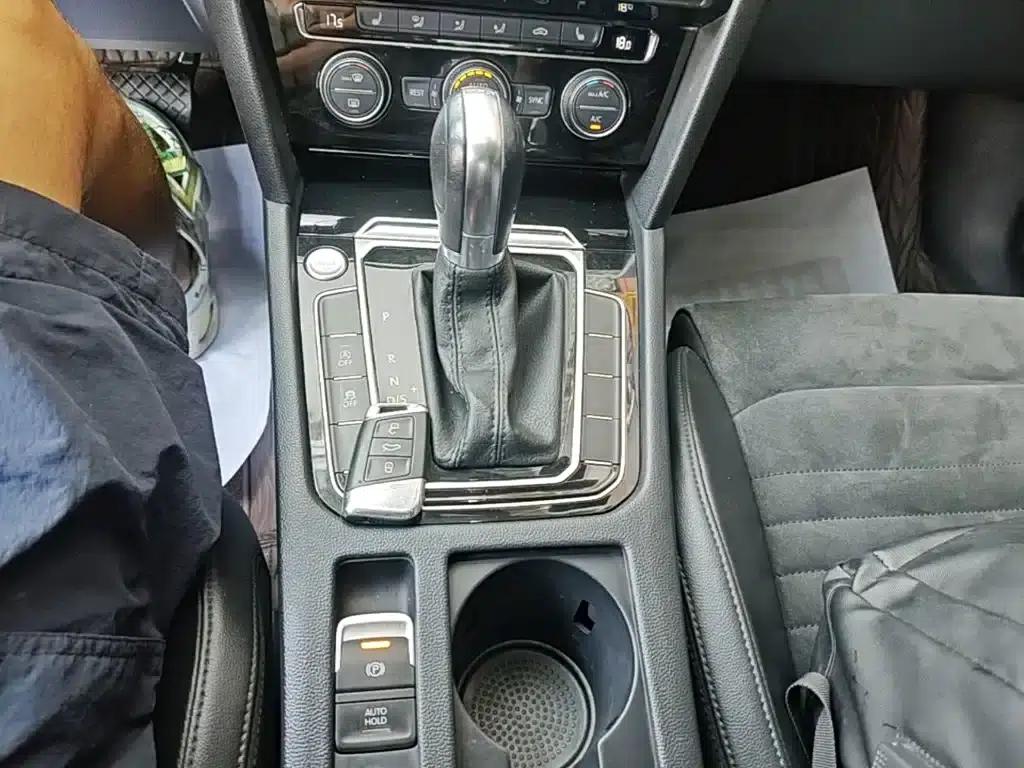 2017 Volkswagen Passat 330TSI DSG Luxury — миниатюра 14