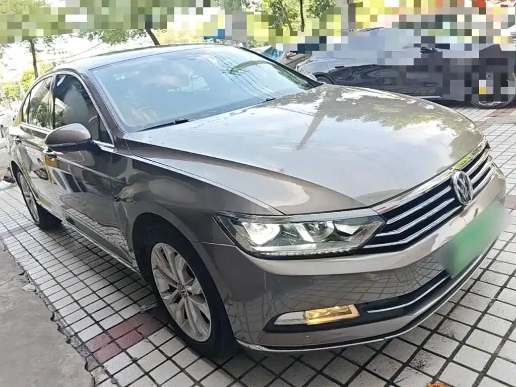 2017 Volkswagen Passat 330TSI DSG Luxury — миниатюра 4