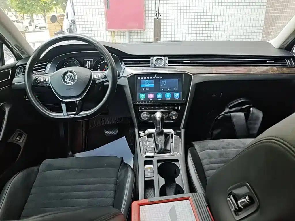 2017 Volkswagen Passat 330TSI DSG Luxury — миниатюра 10