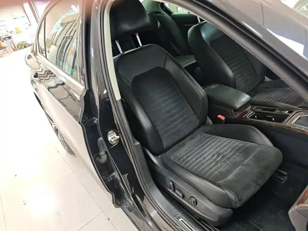 2018 Volkswagen Passat 330TSI DSG Premium — миниатюра 25