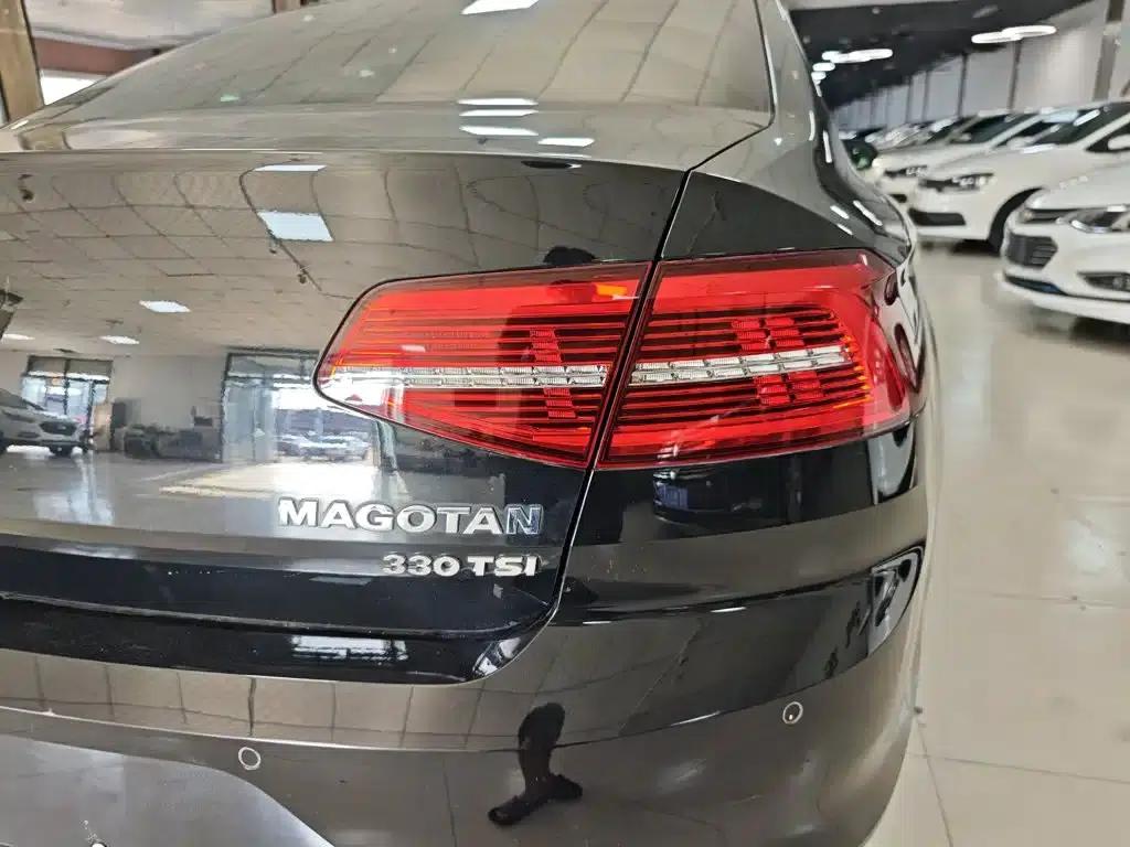 2018 Volkswagen Passat 330TSI DSG Premium — миниатюра 8