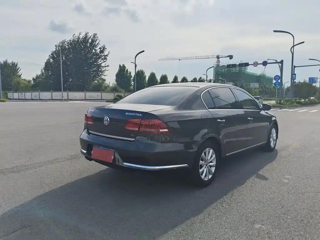 2015 Volkswagen Passat 1.8TSI Luxury — миниатюра 11