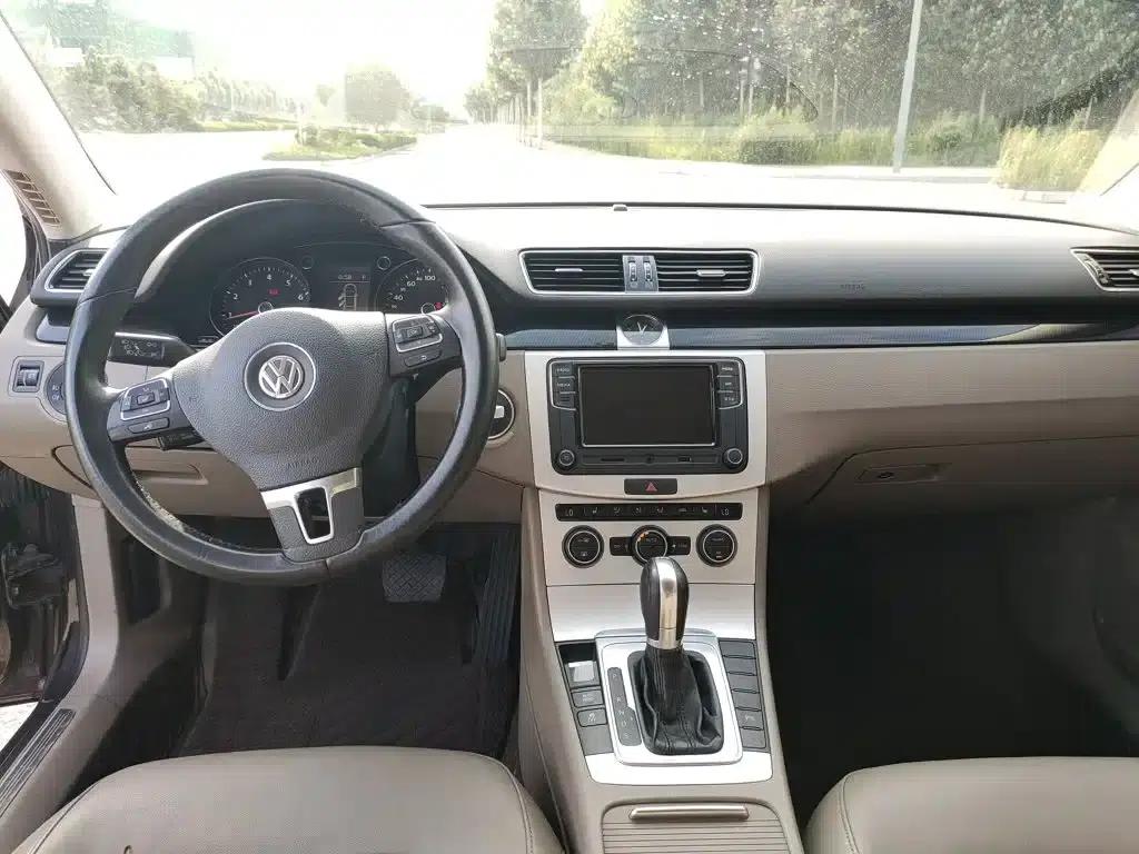 2015 Volkswagen Passat 1.8TSI Luxury — миниатюра 13