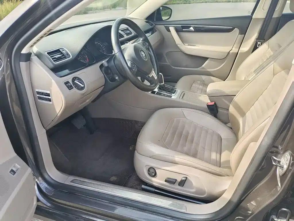 2015 Volkswagen Passat 1.8TSI Luxury — миниатюра 14