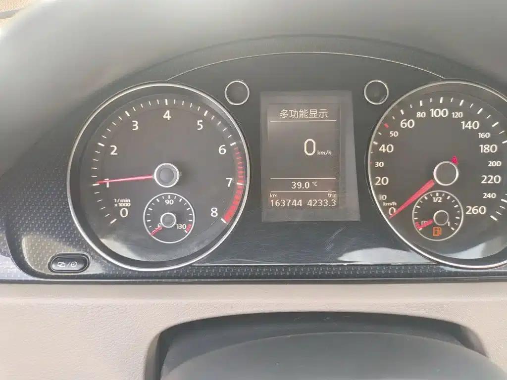 2015 Volkswagen Passat 1.8TSI Luxury — миниатюра 5