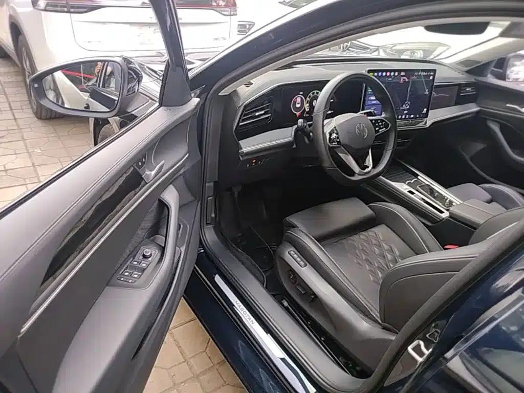 2024 Volkswagen Magotan 380TSI DSG Supreme Edition — миниатюра 16