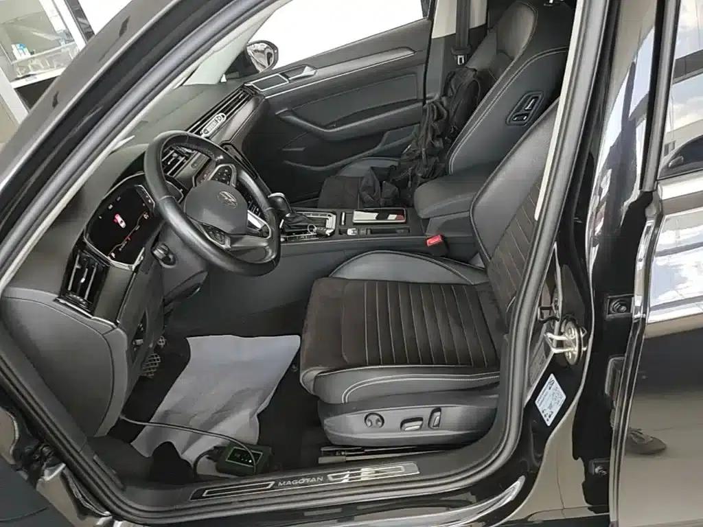 2020 Volkswagen Passat 330TSI DSG Luxury — миниатюра 15