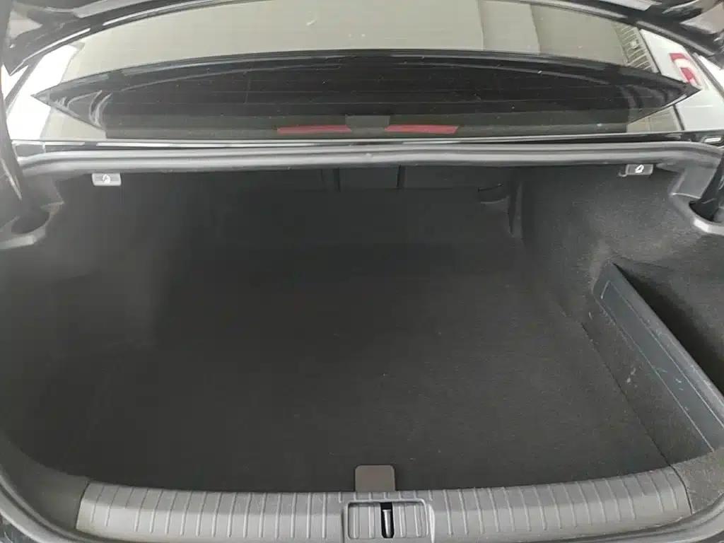 2020 Volkswagen Passat 330TSI DSG Luxury — миниатюра 19