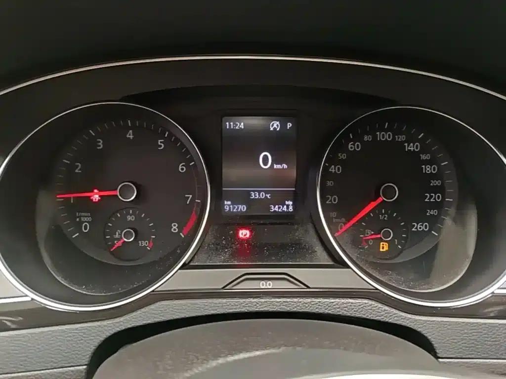 2019 Volkswagen Magotan 330TSI DSG Leading Edition (National V Emission Standard) — миниатюра 12