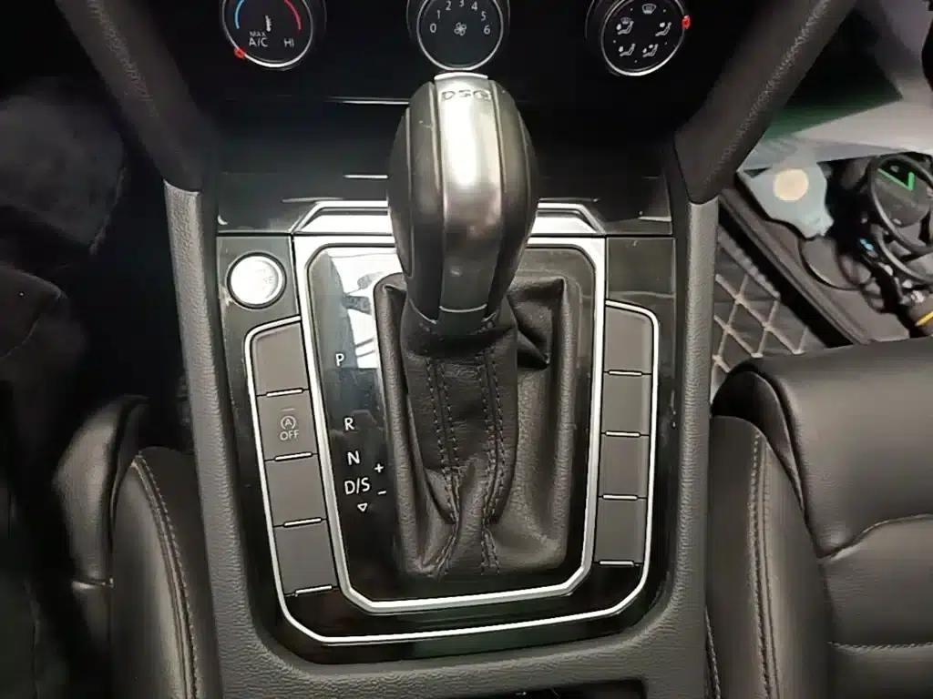 2019 Volkswagen Magotan 330TSI DSG Leading Edition (National V Emission Standard) — миниатюра 14
