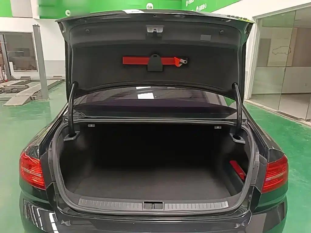 2019 Volkswagen Magotan 330TSI DSG Leading Edition (National V Emission Standard) — миниатюра 19