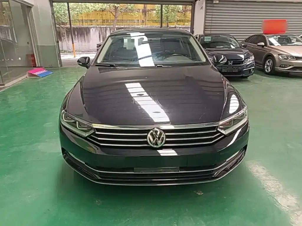 2019 Volkswagen Magotan 330TSI DSG Leading Edition (National V Emission Standard) — миниатюра 3