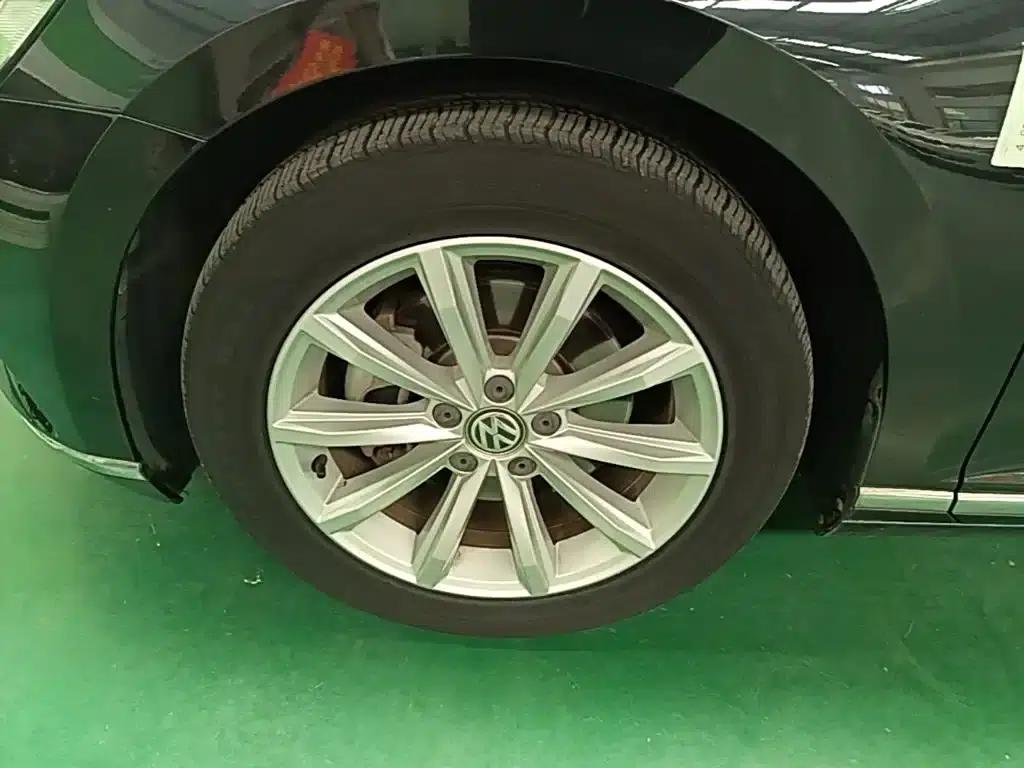 2019 Volkswagen Magotan 330TSI DSG Leading Edition (National V Emission Standard) — миниатюра 23