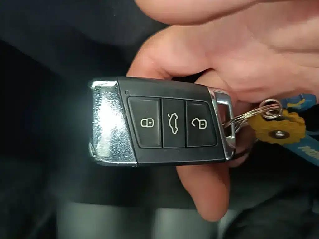 2019 Volkswagen Magotan 330TSI DSG Leading Edition (National V Emission Standard) — миниатюра 9