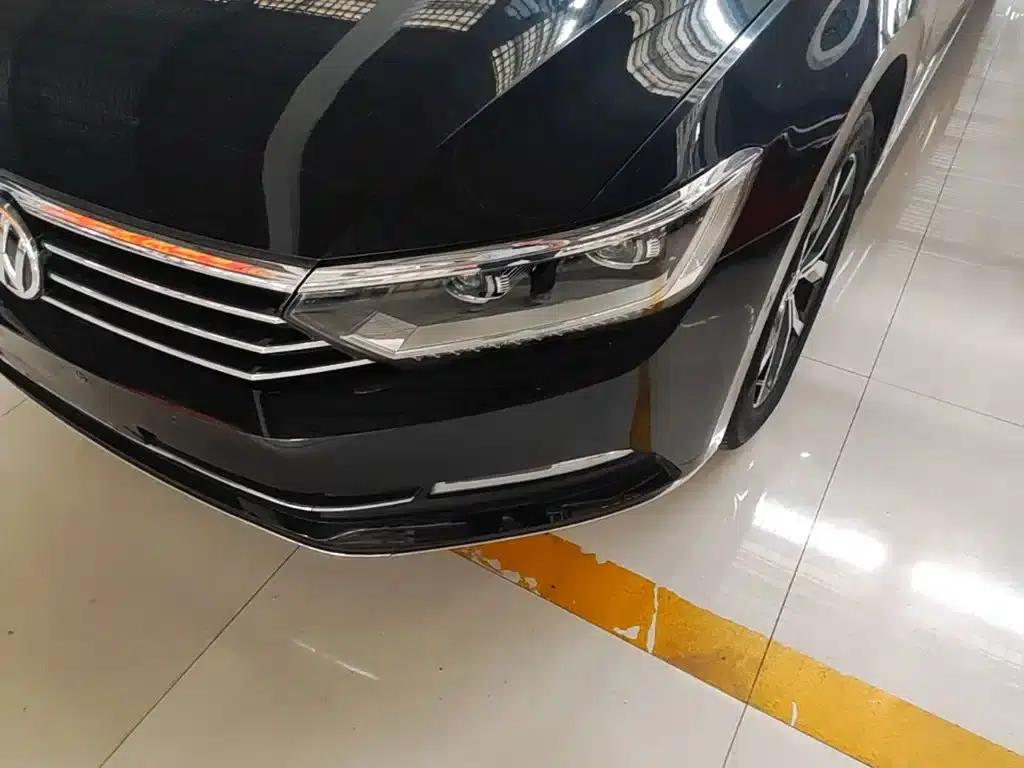 2017 Volkswagen Passat 330TSI DSG Premium — миниатюра 24