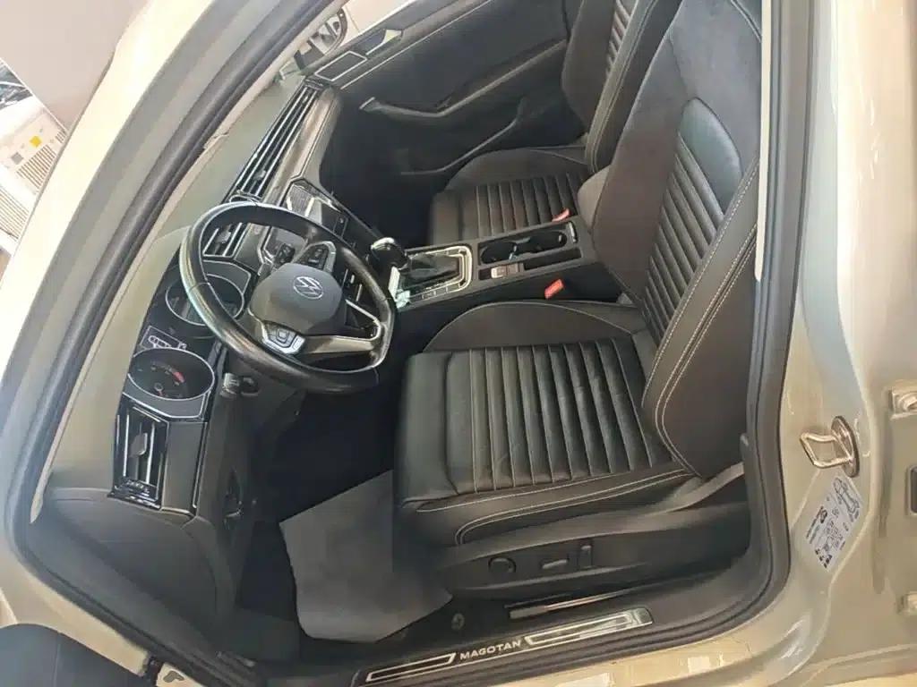 2020 Volkswagen Passat 330TSI DSG Leading Edition — миниатюра 15
