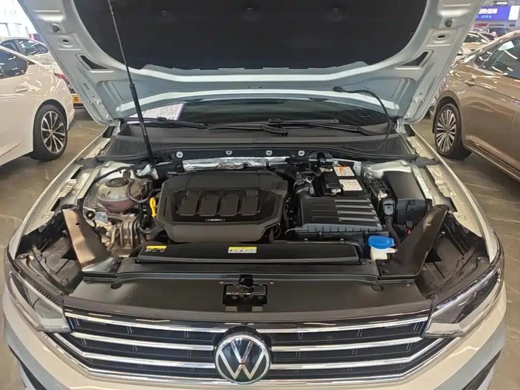 2020 Volkswagen Passat 330TSI DSG Leading Edition — миниатюра 20