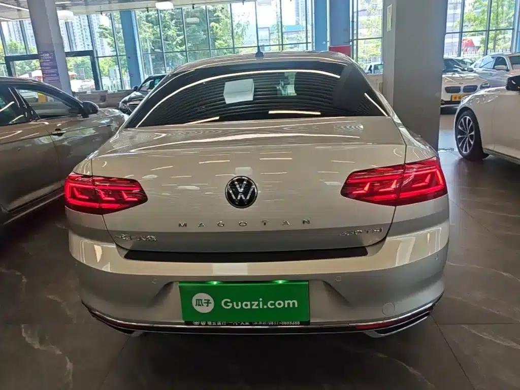 2020 Volkswagen Passat 330TSI DSG Leading Edition — миниатюра 6