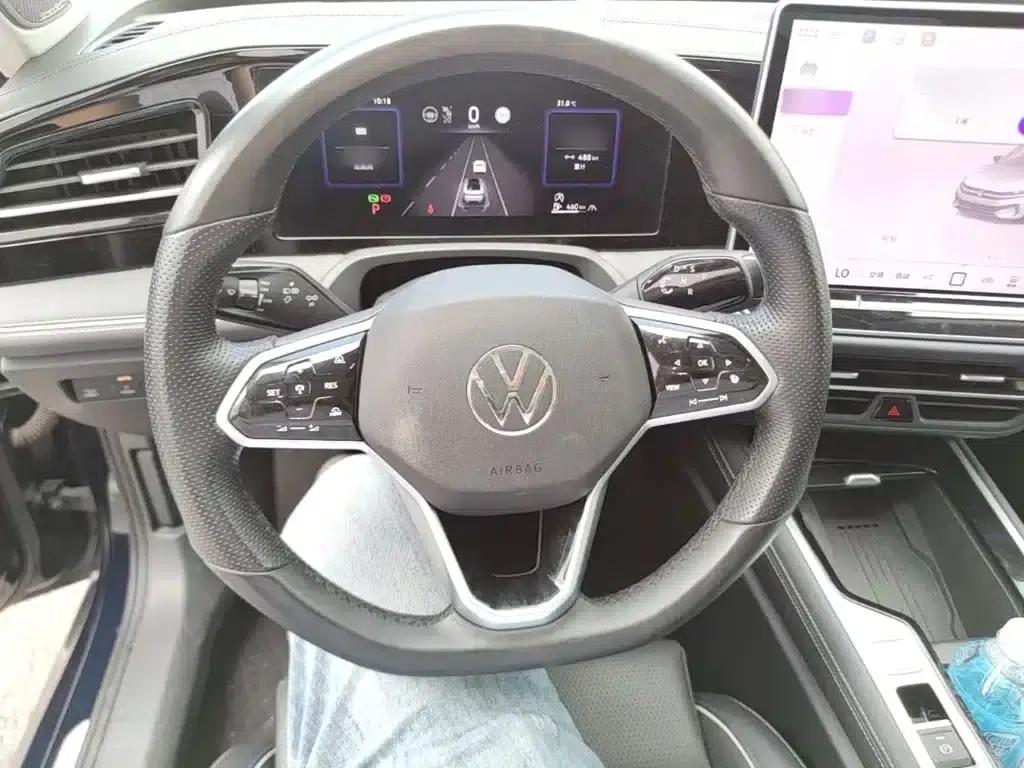 2024 Volkswagen Magotan 380TSI DSG Supreme Edition — миниатюра 11