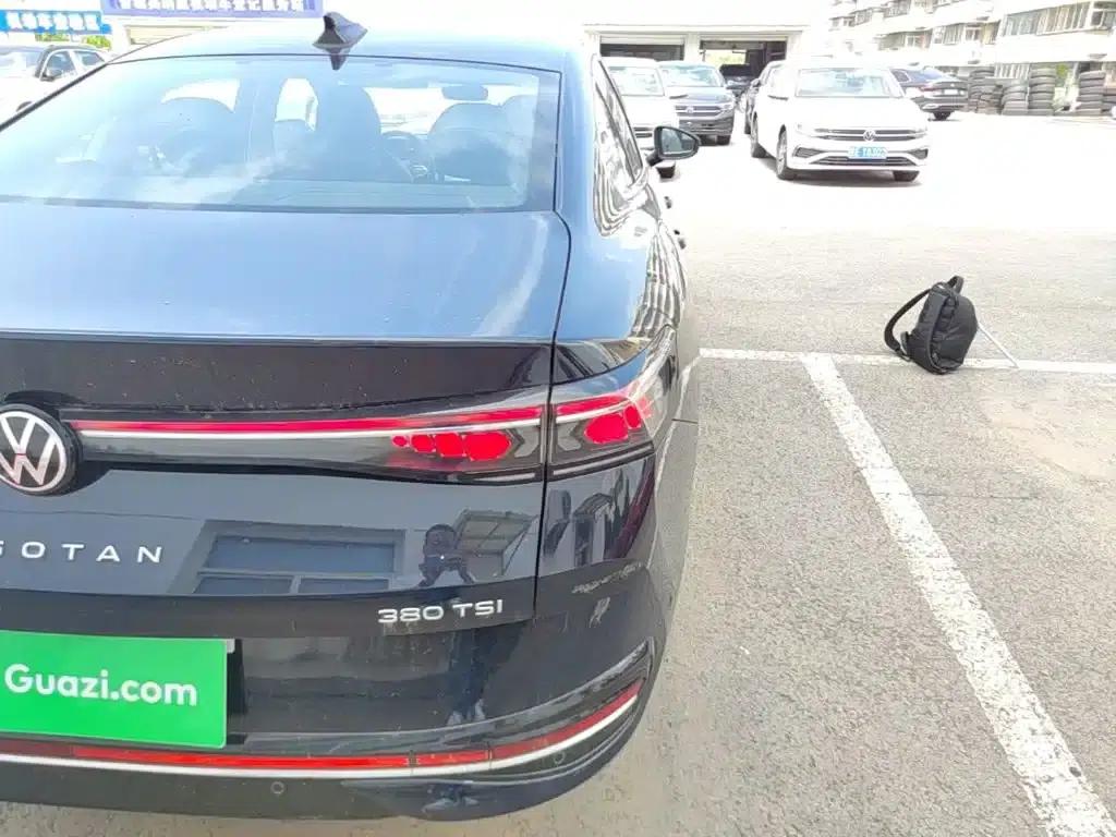2024 Volkswagen Magotan 380TSI DSG Supreme Edition — миниатюра 8