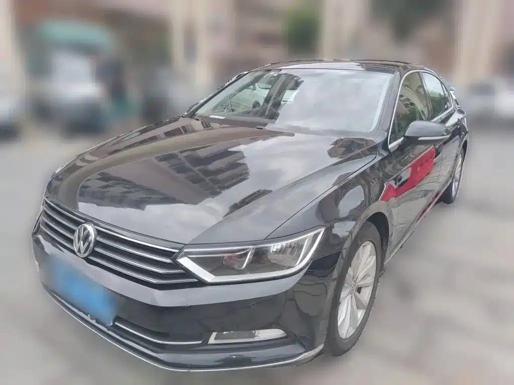 2017 Volkswagen Passat 280TSI DSG Leading Edition — миниатюра 2
