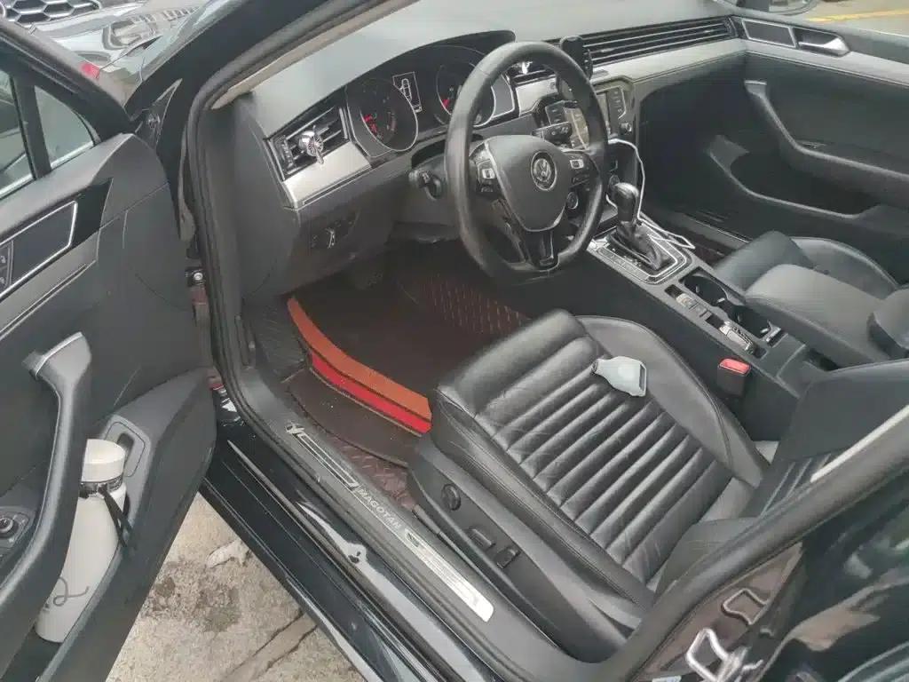 2017 Volkswagen Passat 280TSI DSG Leading Edition — миниатюра 14