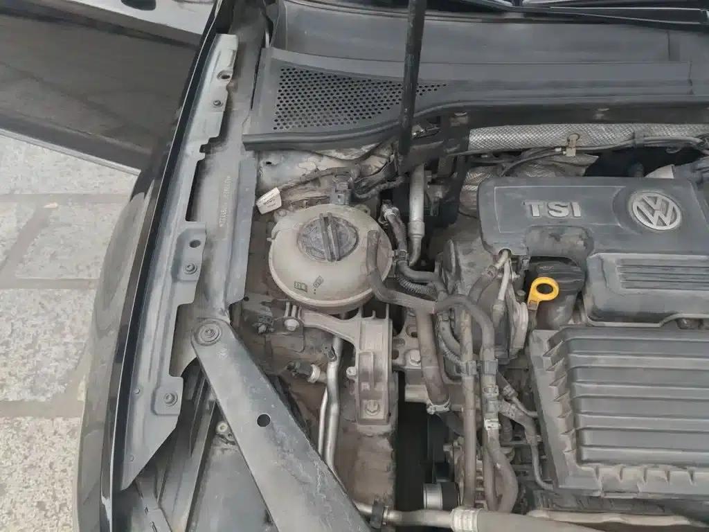 2017 Volkswagen Passat 280TSI DSG Leading Edition — миниатюра 21