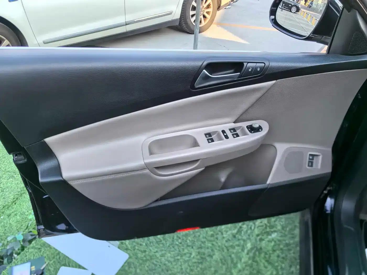 2010 Volkswagen Passat (Imported) 2.0TSI Comfort Edition — миниатюра 4