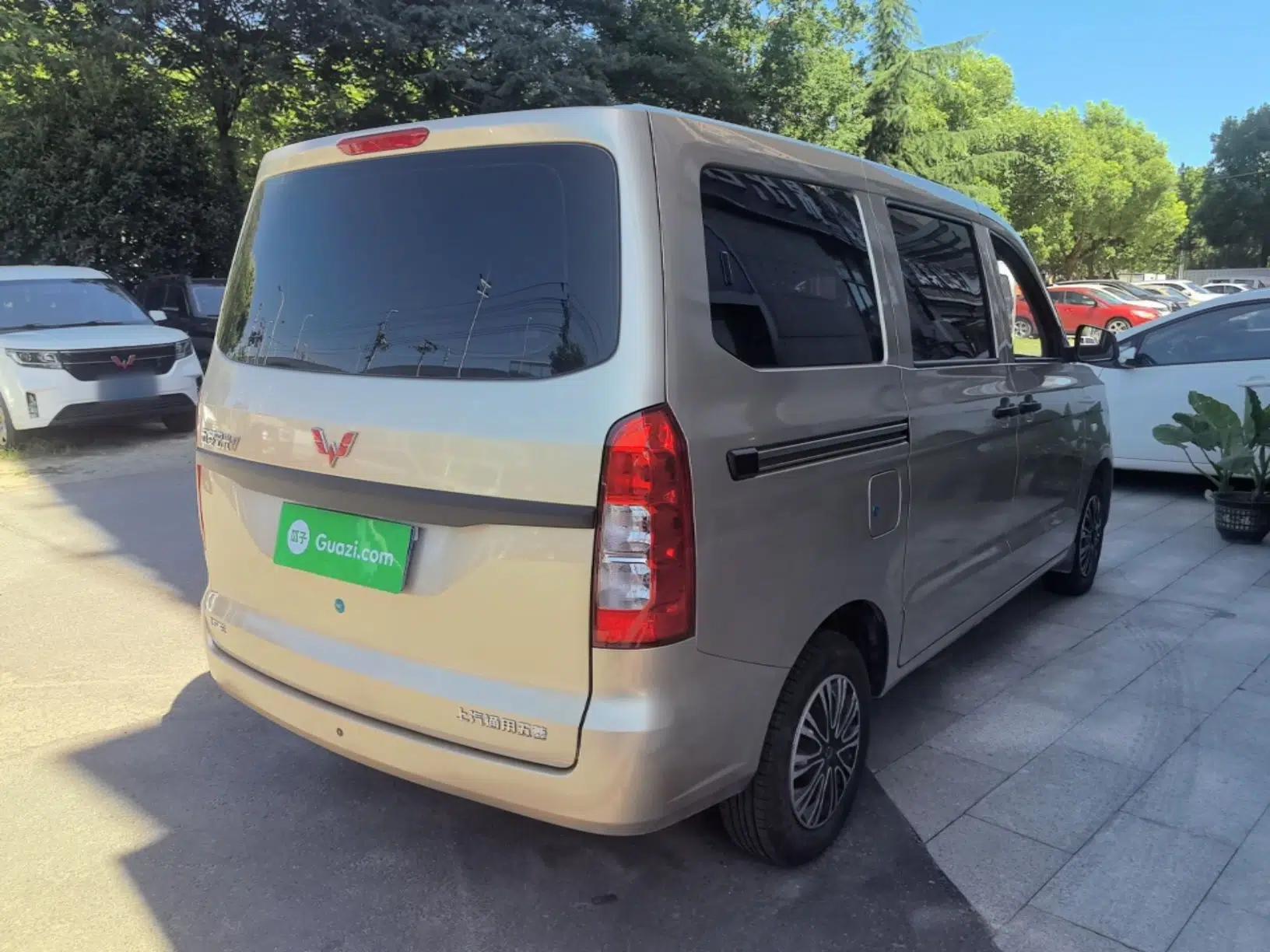 Wuling Hongguang V 2022 1.5L Jingqu Edition Electric-Assist LAR — миниатюра 6