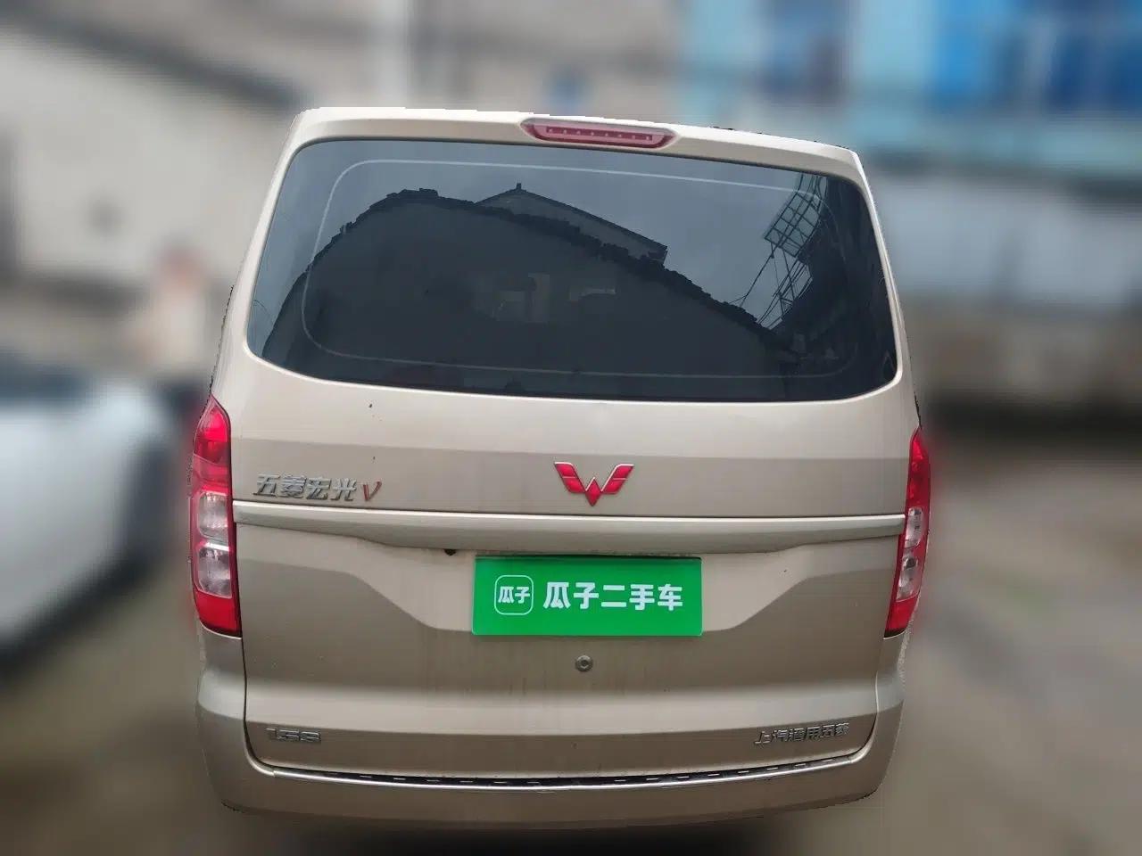Wuling Hongguang V 2021 1.5L Enjoyment Edition LAR — миниатюра 3